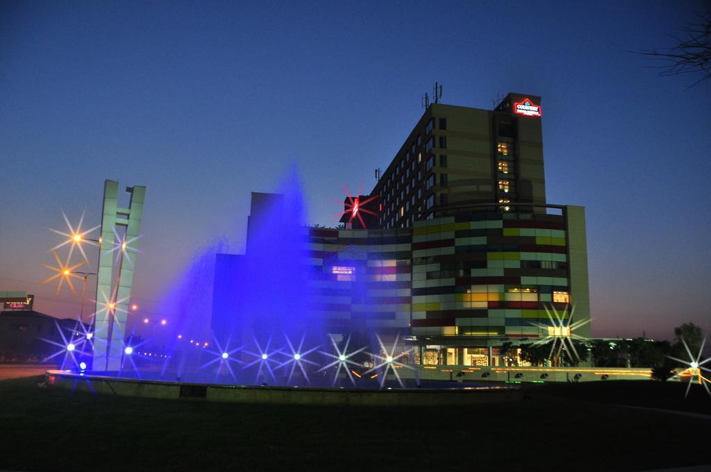 Country Inn & Suites By Radisson, Bathinda Dış mekan fotoğraf